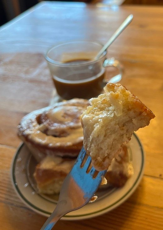 2025-08-14 - Fern Café Cinnamon Roll