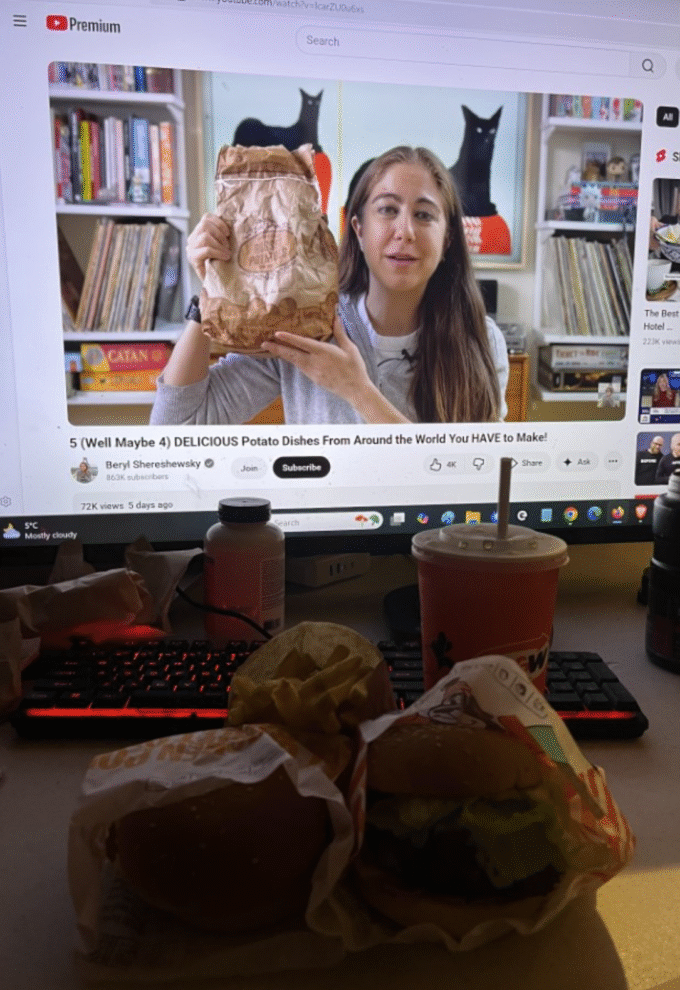 Day #0806 – (Tue., Nov. 11, 2025) – (ChatGPT #0192 – Remembrance Day) (-26.5 lbs.) 2025-11-11 - A&W Dinner