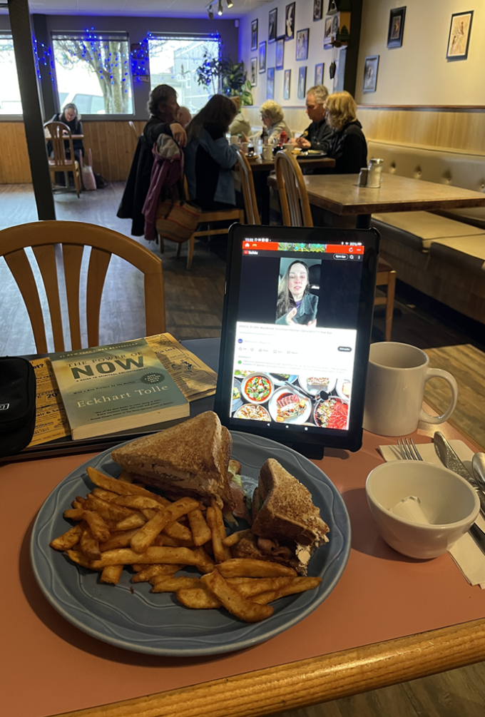 Day #0885 – (Thu., Jan. 29, 2025) – (ChatGPT #0271 – Early Bird Cafe) (-11.6 lbs.) 2026-01-29 - Early Bird Cafe