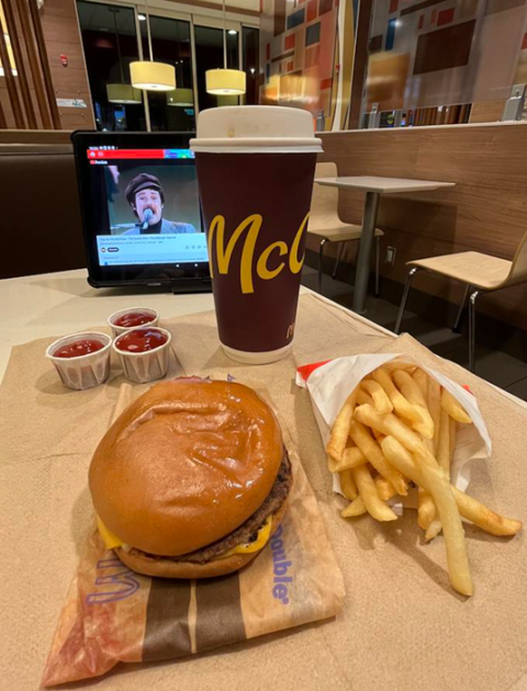 Day #1095 – (Thu., Aug. 27, 2026) – (ChatGPT #0481 – Grandma Dream!) (-27.2 lbs.) 2026-08-27 - McValue Meal